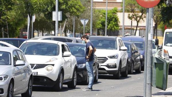 Salud eleva a 91 los contagios por coronavirus tras el brote de la discoteca en Córdoba