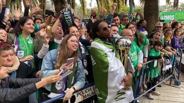 Así contamos la celebración del título de Copa del Unicaja por las calles de Málaga