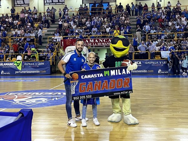 CB Avenida cae en el último cuarto y permite al Valencia Basket hacerse con la liga