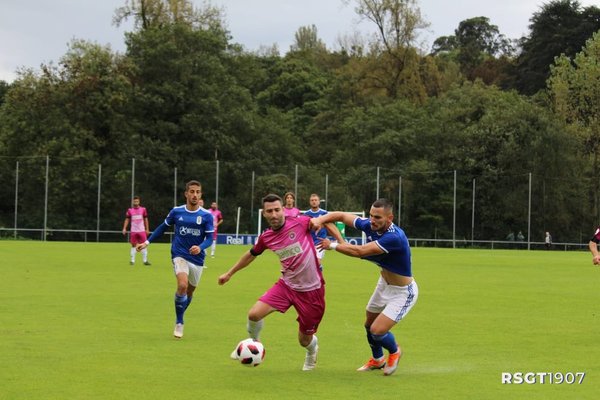 Más de una hora de partido y pese a la ocasión de Nacho el Oviedo B manda en el marcador y en el juego. Los oventenses están cómodos ante una Gimnástica que ahora sufre mucho. Oviedo B 1-Gimnástica 0