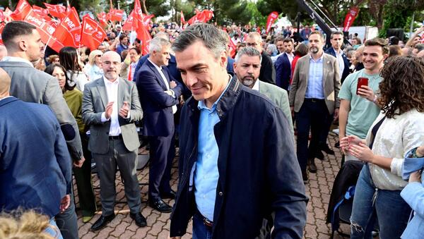 Mañueco y Feijóo arremeten en Valladolid contra el sanchismo