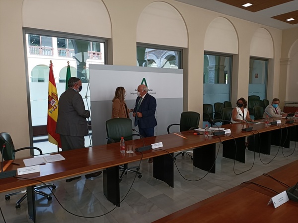 Así ha sido la comparecencia del consejero de Salud para anunciar las restricciones de Granada