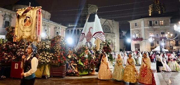 Fallas en directo | Última hora de las Fallas: la Ofrenda y la Nit del Foc, pendientes del cielo