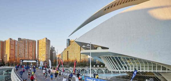 Maratón de Valencia 2021: quién ha ganado | El Maratón de Valencia recupera su esencia popular