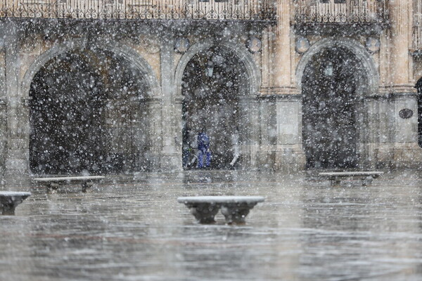 Directo | El fuerte temporal con viento y nieve pone en guardia a Salamanca