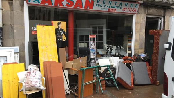 Otros negocios de la calle Mayor de Reinosa afectados