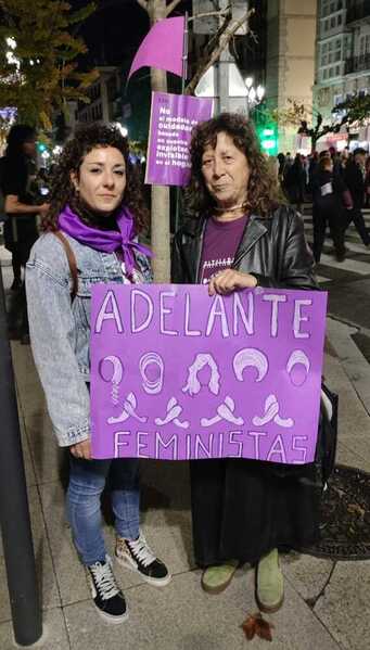 «Ni una menos, vivas nos queremos»