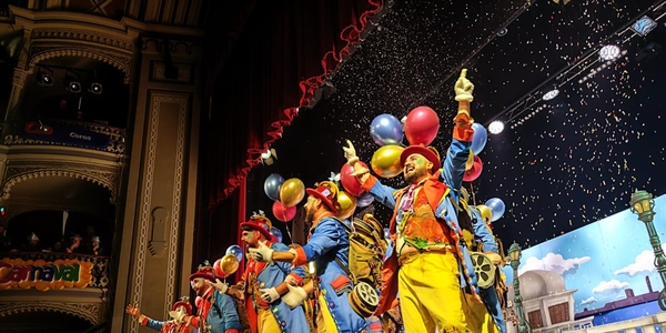 Así le hemos contado la segunda sesión del Concurso del Carnaval de Cádiz desde el Gran Teatro Falla