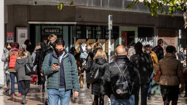 Nuevas restricciones en Valencia: la Generalitat confina las principales ciudades y prohíbe las reuniones de no convivientes