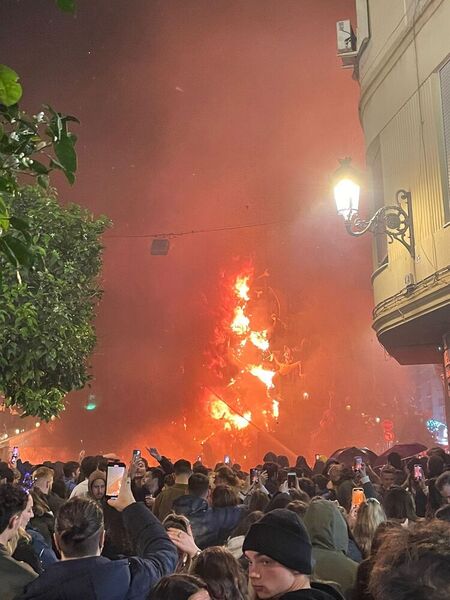 Fallas 2022: Cremà | Directo: Última hora de las Fallas: la mascletà y la Cremà, pendientes del tiempo