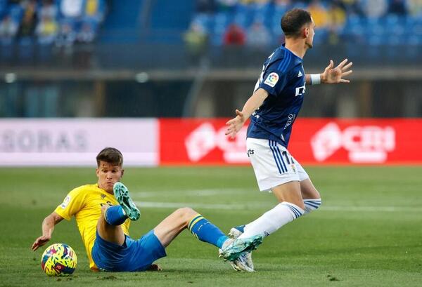 Derrota durísima para la UD en su casa, que se podía haber colocado líder