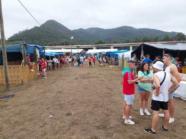 Así está a las 10 de la mañana el prau Salcéu, que comienza a animarse