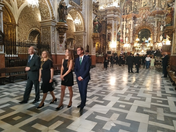 Procesión de la Virgen de las Angustias en directo | Sigue minuto a minuto la procesión