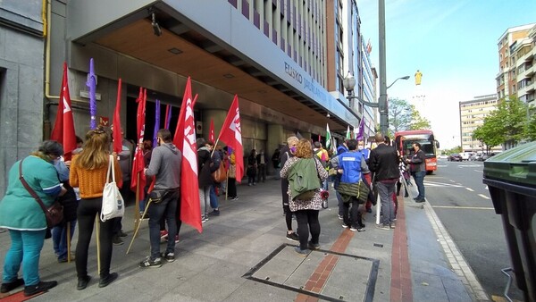 El Gobierno vasco cifró en un 16,25% la participación mientras los sindicatos hablaron de «amplio seguimiento»