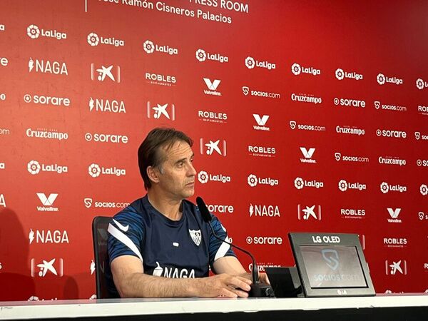 En la rueda de prensa previa al choque de esta tarde el técnico del Sevilla FC, Julen Lopetegui, comentó la actualidad de su equipo #SevillaFC #AtletiSevillaFC