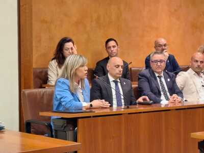 El PSOE mantiene Avilés gracias a Cambia: «Este acuerdo es la máxima expresión de la democracia»