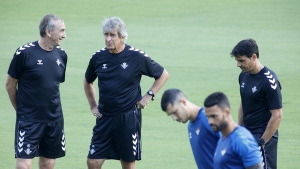 Fran Delgado e Ismael Sierra, novedades en la convocatoria del Betis para el partido con el Ludogorets