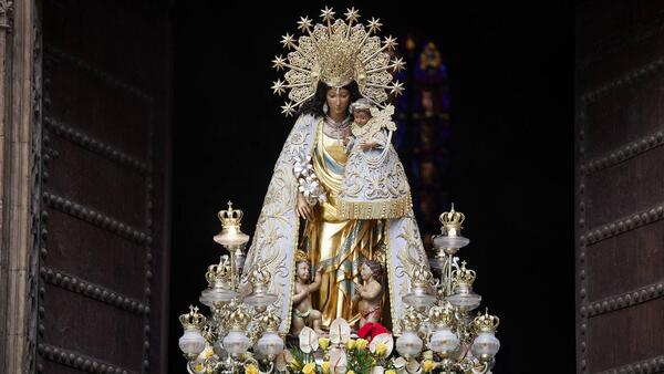 Minuto a minuto del centenario de la coronación de la Virgen de los Desamparados de Valencia