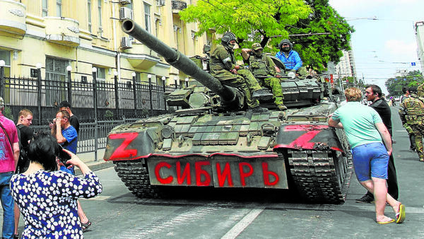 En directo | Alivio y dudas sobre lo que ocurrirá en Rusia tras la marcha de los Wagner