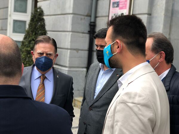 Feijóo: «La transición energética se ha convertido en uno de los mayores fracasos de este Gobierno»