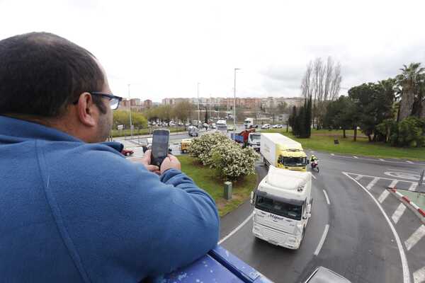 Huelga de transporte: Cáceres y Plasencia se suman a las protestas en la A-66