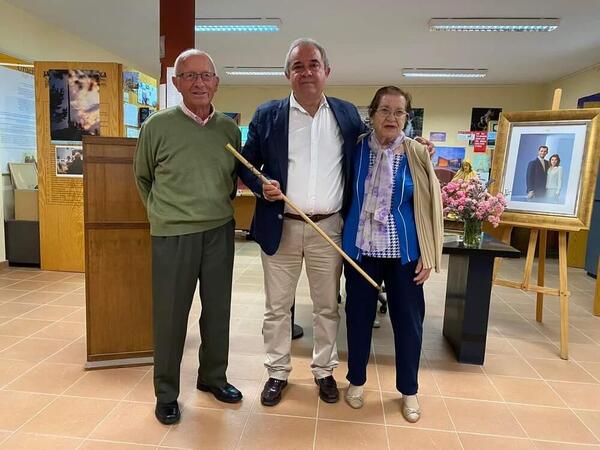 Francisco Rodríguez, junto a sus padres. Foto: Miguel García Marbán
