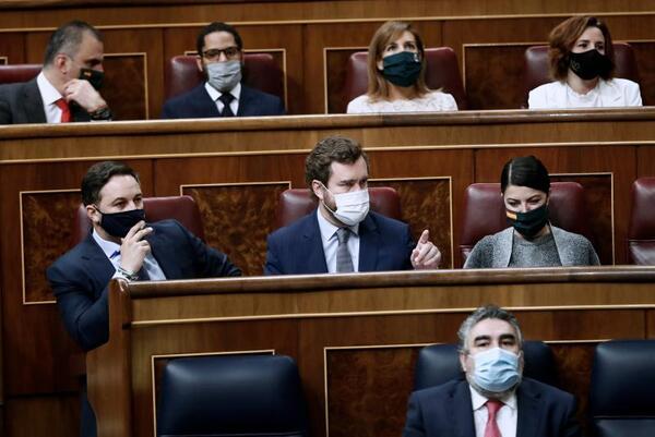 El Congreso tumba la moción de censura y Casado se consagra como líder del centro derecha