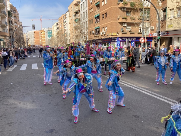 Así hemos contado el desfile de comparsas de Badajoz