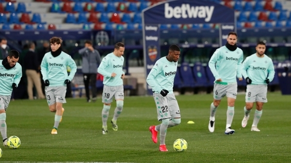 Mutilvera - Betis, alineaciones oficiales: Pellegrini mantiene a varios titulares en LaLiga