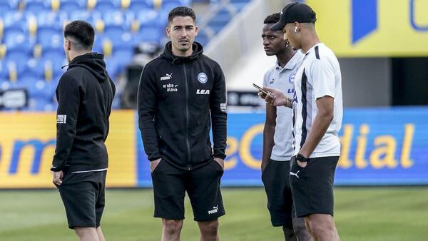 En directo, la afición del Alavés disfruta de la &#039;final&#039; por el ascenso