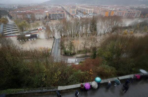 Temporal en Bizkaia, en directo: los ríos, ante el riesgo de desbordamiento
