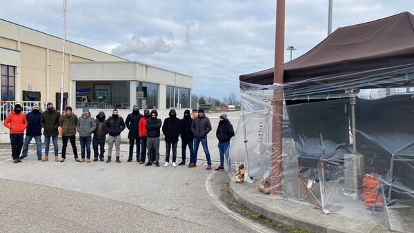 Tercer día de huelga en Aspla, en directo