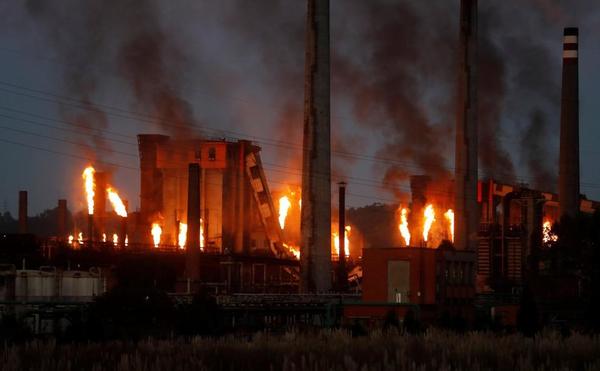 Última hora del incendio en las baterías de cok de Avilés