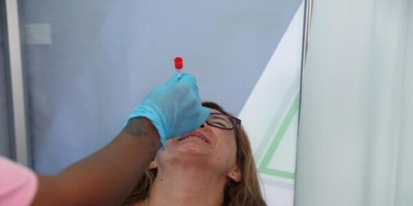 Sigue la última hora del coronavirus en directo: Baleares confirma un caso positivo de Ómicron
