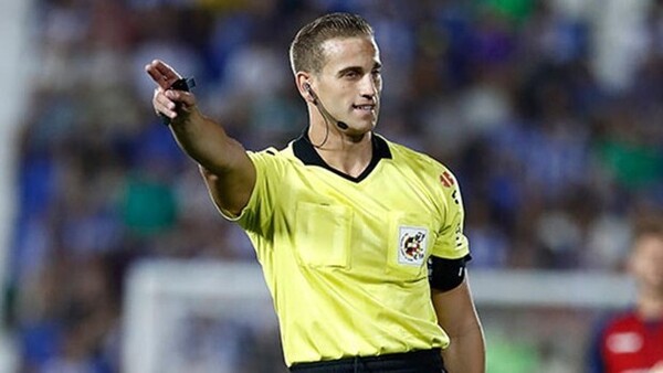 Alberola Rojas, árbitro del Betis - Elche