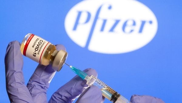 EE.UU. aprueba la vacuna de Pfizer/BioNTech entre presiones políticas a la FDA