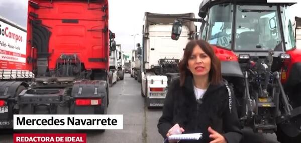 Los transportistas exhiben su fuerza en Granada con apoyo del campo