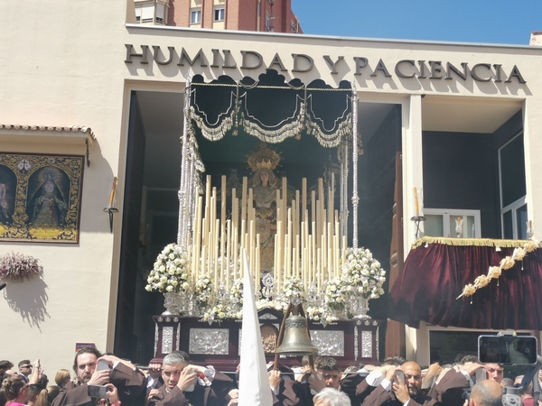 María Santísima de los Dolores y Esperanza en su salida procesional.
