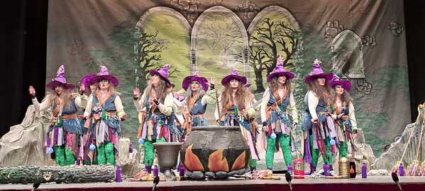 Carnaval de Badajoz: Los Chungos conquistan el bastón de mando de las murgas