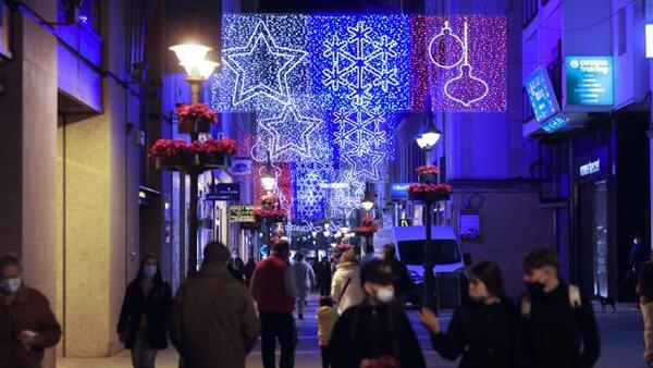 La Junta retoma las restricciones de antes de Navidad por la tercera ola del coronavirus en Andalucía