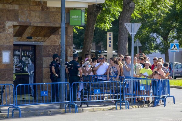Así hemos contado la inauguración de la primera fase del tren rápido en Extremadura con el Rey y Pedro Sánchez
