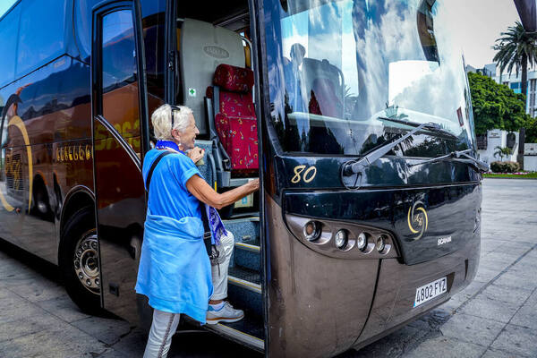 En directo, la afición del Alavés disfruta de la &#039;final&#039; por el ascenso