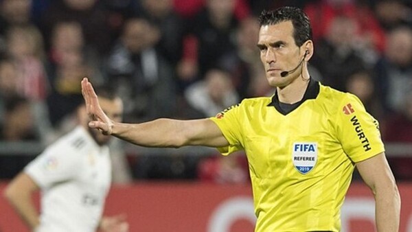 El encuentro de esta lo arbitrará el colegiado con el que el Sevilla FC tiene los siguientes números #SevillaFC #SevillaFCGetafe