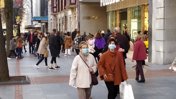 Navidad 2020: Las compras de Navidad en Bilbao, en directo: último sábado para realizar las compras navideñas antes de Nochebuena