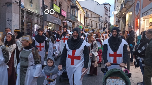Así hemos contado el desfile de San Jorge de Cáceres