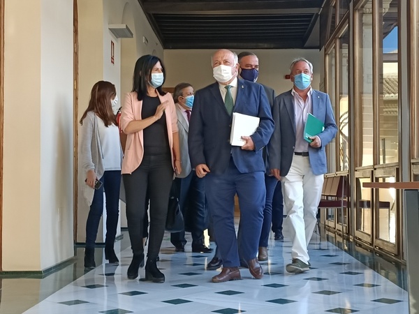 Así ha sido la comparecencia del consejero de Salud para anunciar las restricciones de Granada