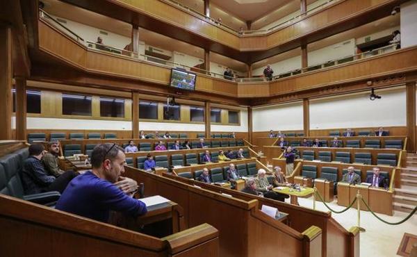 8-M: Una marea morada inunda Gipuzkoa