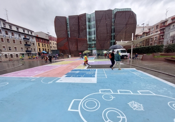 Miles de personas se manifiestan en Bilbao por la igualdad y contra la ...