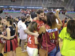 Así hemos vivido la fiesta del ascenso del Covirán Granada