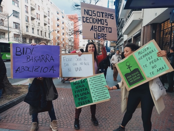 Miles de personas se manifiestan en Bilbao por la igualdad y contra la ...